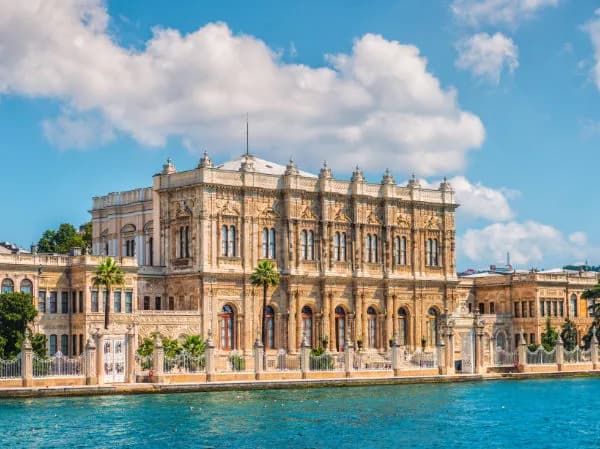 Dolmabahce Palace Skip-The-Line Ticket & Audio Guide